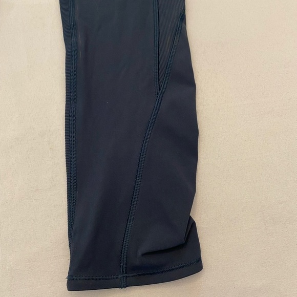 LULULEMON Athletics Leggings, Size 4, 23” Inseam - Picture 2 of 6